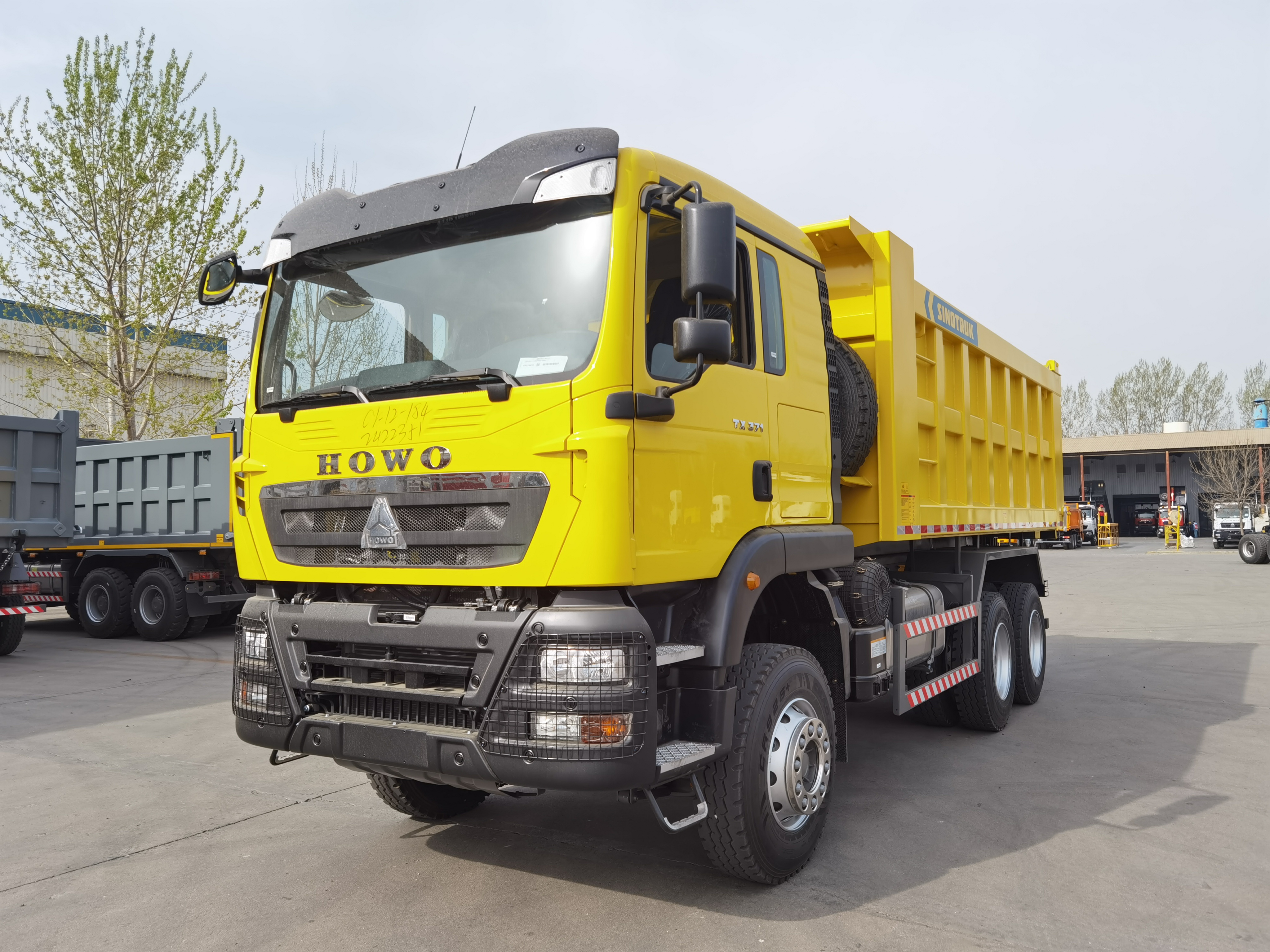 HOWO TX 6x4 tipper for mining in Angola